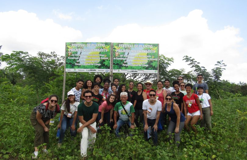 Participantes do XVI Encontro Nacional de Engenharia e Desenvolvimento Social visitam área de reflorestamento no Parque Estadual do Utinga